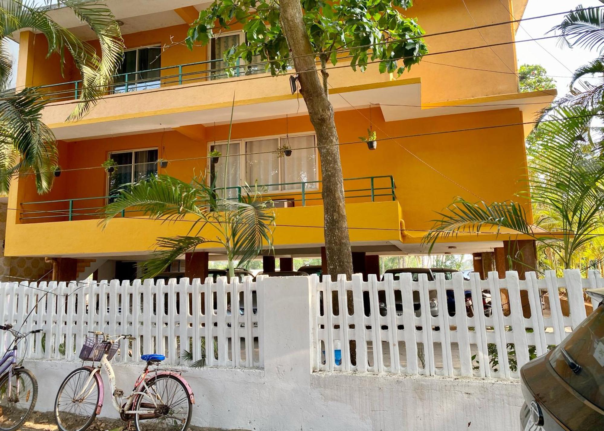 Bluebell Meadows 2Bhk Apartment Varca Bagian luar foto
